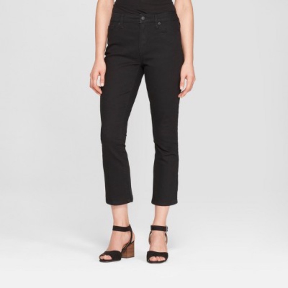 Universal Thread NWT size 10 regular